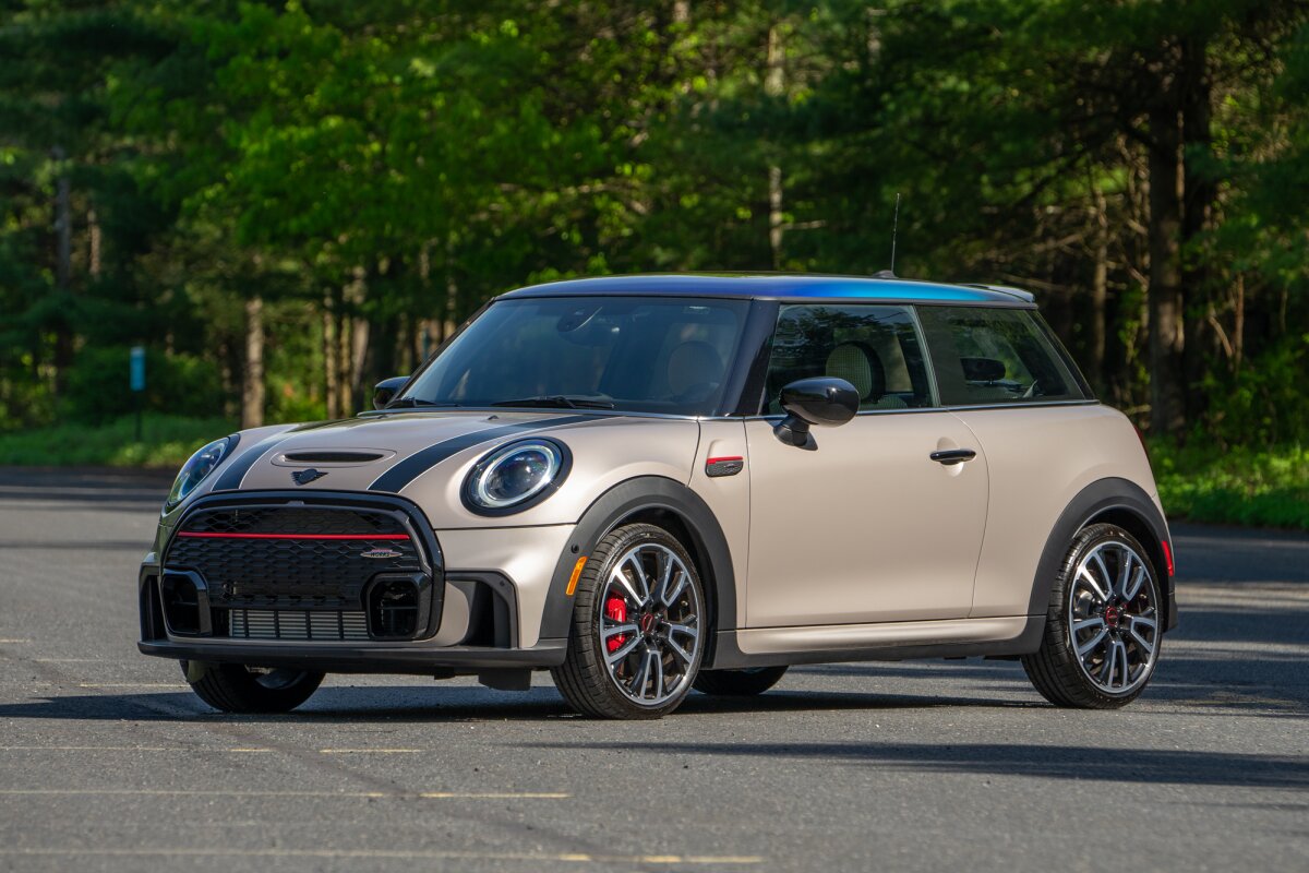 Vehicle Overview:Mini Cooper