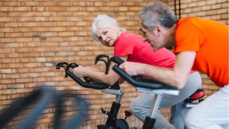 Aerobic and anaerobic exercise comparison: How can the elderly choose the right exercise scientifically?