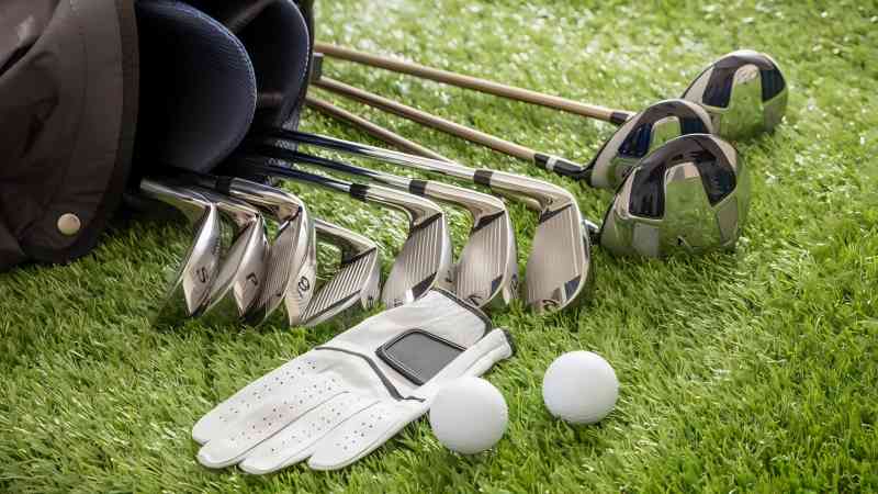 How to Choose the Right Golf Equipment for Seniors