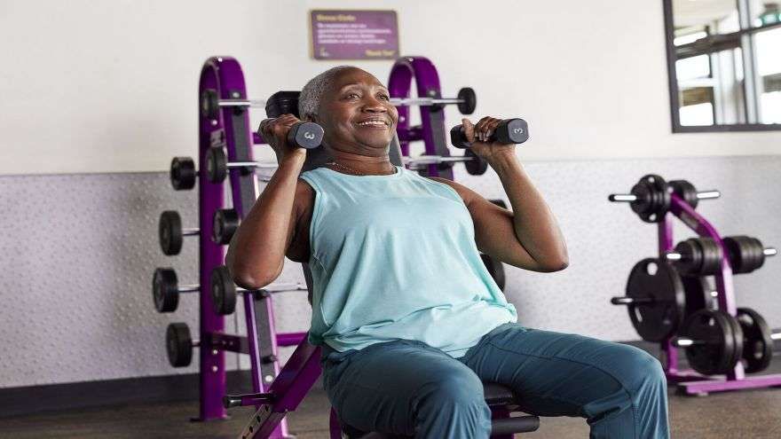 Winter fitness: energizing times at the senior gym!